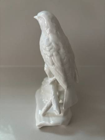 Bird Figurine 1