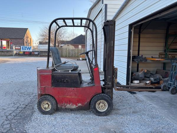 Yale forklift 1