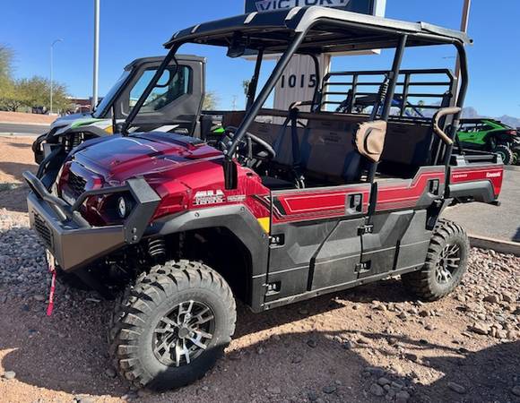 2026 Kawasaki MULE PRO-FXT™ 1000 LE Platinum Ranch Edition 1