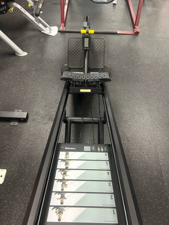 Totalgym elevate máquina de remo - $875 (Warwick, RI)63469935518337122