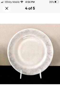 Mid-Century Vintage Federal Glass “Scribble”, 16 Pieces, 4 Place Settings! - $30 (Brookline)63439265467267122