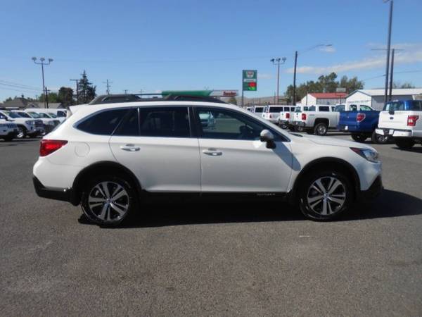 2018 Subaru Outback 2.5i Limited AWD 4 puertas - $24,995 (Subaru Outback SUV)63436934501123121