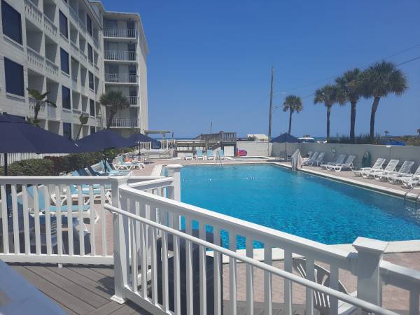 $1,500 / 2br - 1500ft2 - Booking Now 2 Bedroom Directly On Atlantic Ocean! (Daytona Beach (Beachside))63791575757697122