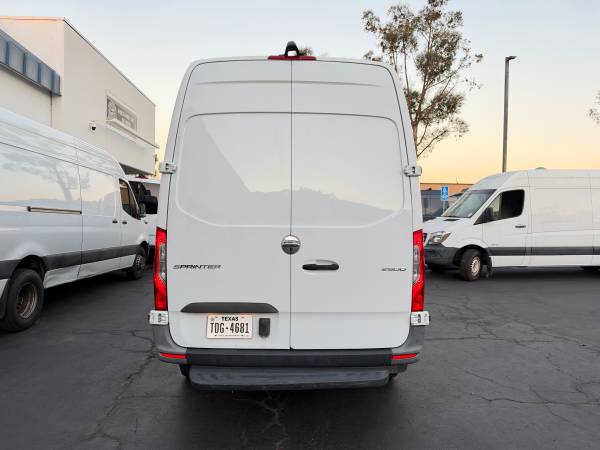2020 Mercedes Benz Sprinter144wb - Photo 10