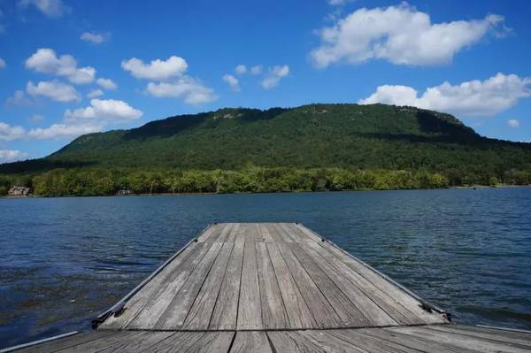 $208 / 1br - Tennessee River Gorge® Island and Mountain Treehouse Cabins (Whitwell)63668208717187121