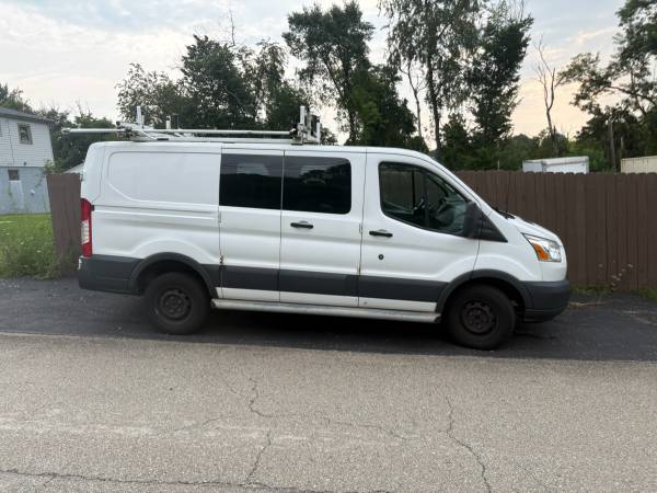 2015 Ford Transit Van - Photo 2