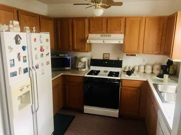 $650 Vineyard View Room with Wine Country Vibes (Chicago)63918532666242121