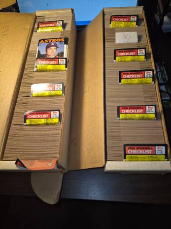 TOPPS baseball cards 1