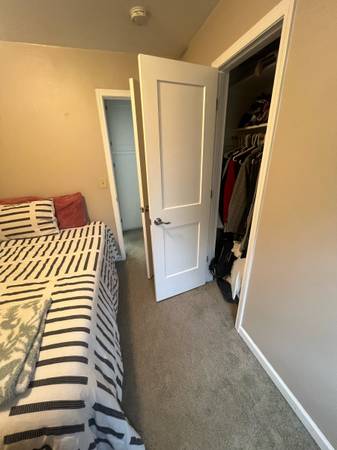 $600 / 1br - Room for rent (Lents)64039055874305121