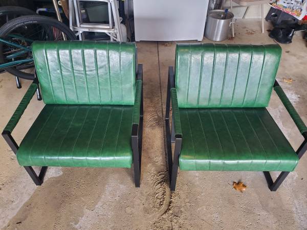 2 chairs 1