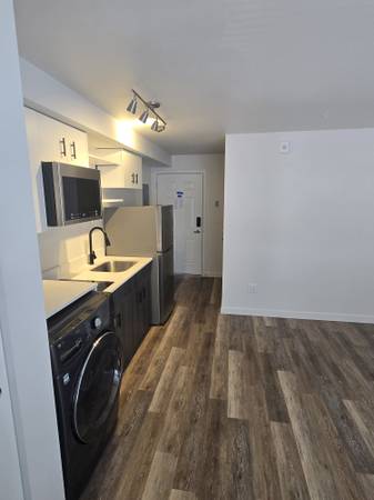 $1,700 / 1br - 471ft2 - 🎉 $1,000 Look & Lease Deal — Try Bode Westwood - Pet Friendly! (Westwood Village)63688497866371121