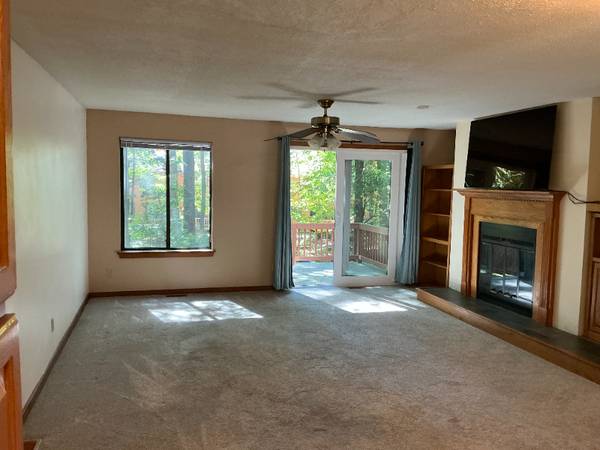 $2700.00 / 2br - 1250ft2 - Dunvegan Woods63656178171009123