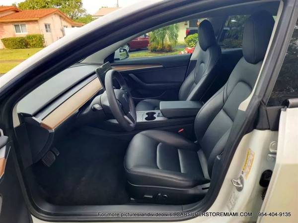 2021 Tesla Model 3 Standard Range Plus Sedan 4D - $18,995 (5971 W Hallandale Beach Blvd, West Park)63479628389251122