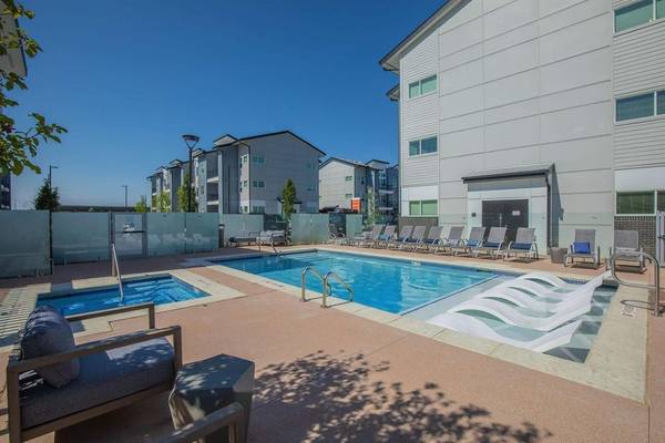 Conference Room, Ceiling Fans + Faux Wood Blinds 1