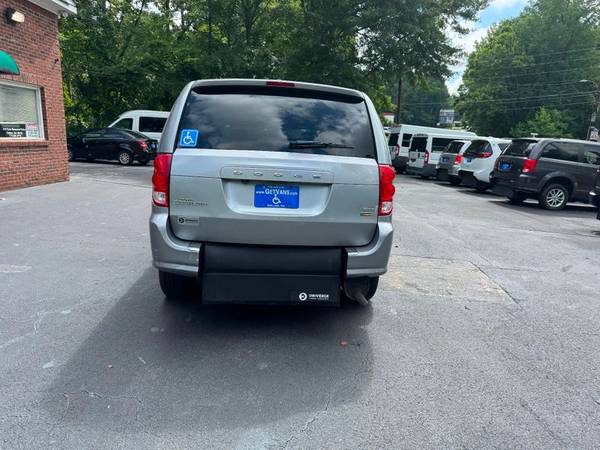 2019 *Dodge* *Grand* *Caravan* *SXT* HANDICAP WHEELCHAIR REAR ENTRY - $39,900 (Dodge Grand Caravan)63624908834179123