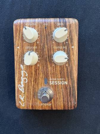 L. R. Baggs Align Session Acoustic Saturation/Compressor/EQ Pedal 1