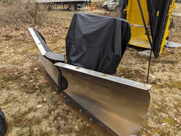 Plow Hydraulics Cover 1