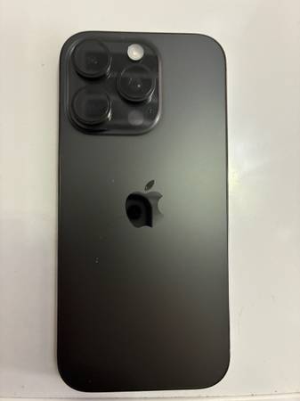 iPhone 16 Pro 1