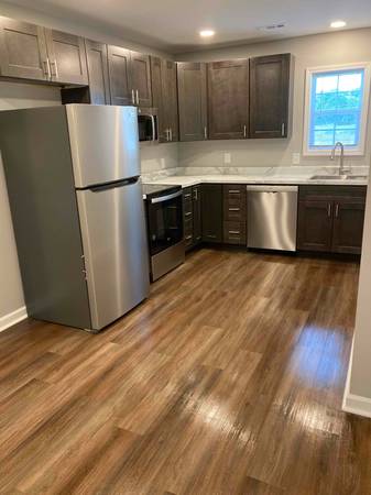 $1200.00 / 2br - 960ft2 - Duplex in Quiet and Convenient Area, Lawncare and Appliances Provided63801883167619120