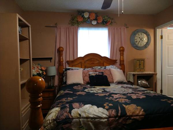 $650 / 1br - 150ft2 - Room with private bath for rent - $650 (Kingman)63618517713667122