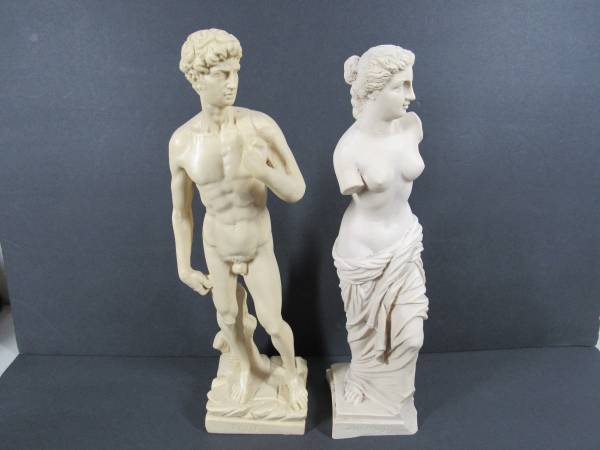 Michelangelo's David & Alexandros of Antioch Venus de Milo Statues 1