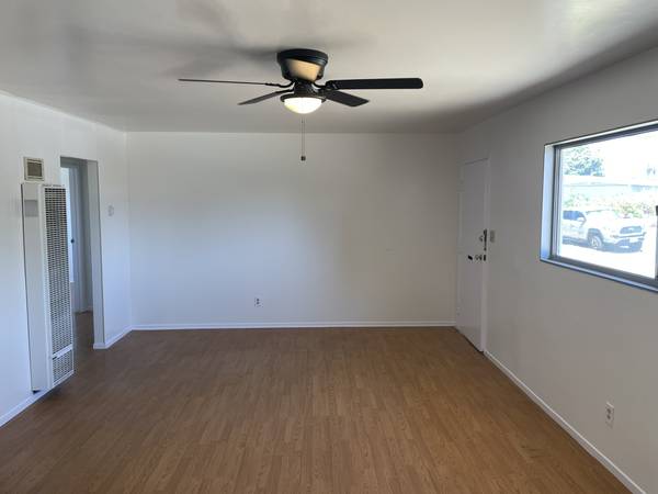 $3,950 / 3br - 1014ft2 - Casa de una sola planta con piscina (Clairemont)63701704846723124