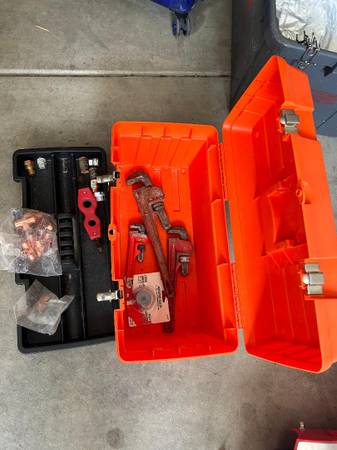 Heavy duty PIPE WRENCH tool drop forged 3 sizes with tool box 1