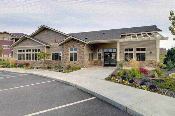 $1,270 / 2br - 2/BD 2/BA, Planned Community Events & Activities, Ceiling Fans (10913 W 6th Ave, Airway Heights, WA)63969874919939120