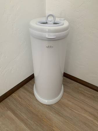 Diaper Pail 1