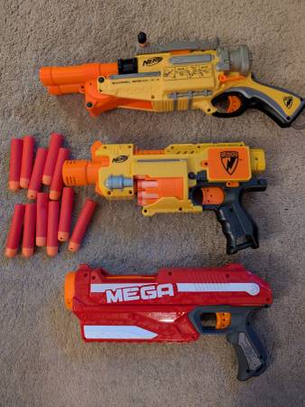 3 nerf guns with ammo 1