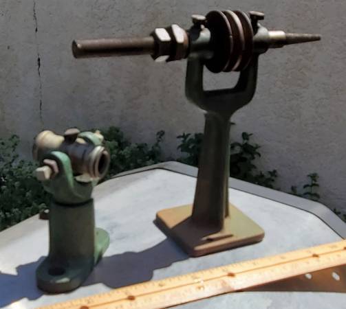 Antique/Vintage Benchtop Belt Pulley and small Pipe Holder 1