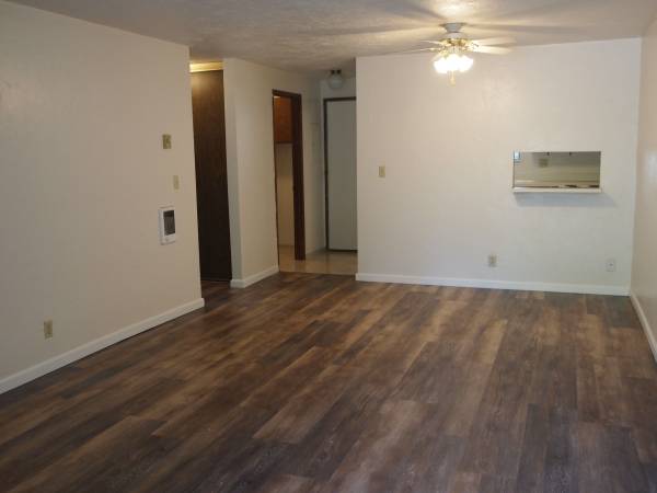 $1,295 / 1br - 750ft2 - MOVE IN SPECIAL! Large One Bedroom Unit W/ W&D Hookups!63977276784514121