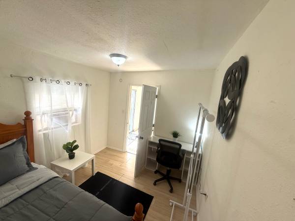 $795 / 1 habitación - Habitación privada completamente amueblada en Miami Gardens, todos los servicios incluidos (Miami Gardens)63379589672067123