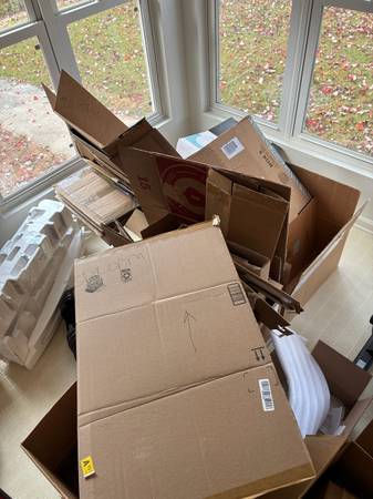 Free moving boxes 1