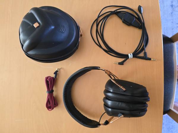 V- Moda Crossfade 2 Wireless headphones 1