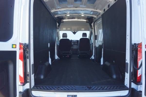 2025 Ford Transit 250 - Photo 7