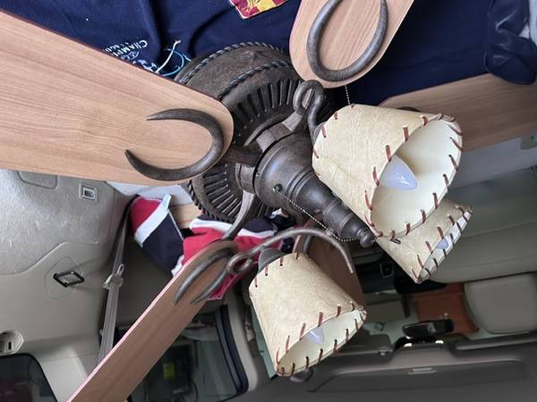 Rustic Texas Ceiling Fan with lights - 52" 1