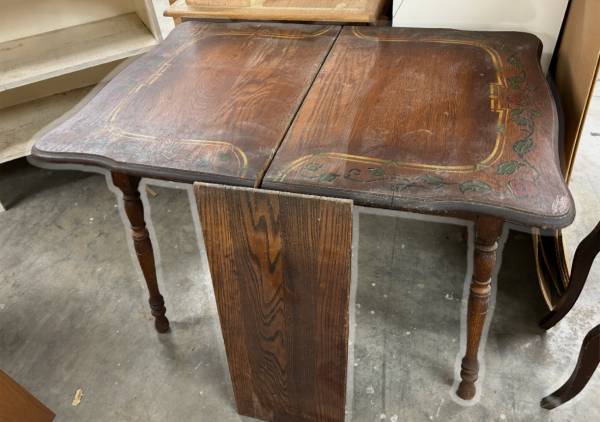 Hand painted table and chairs 1