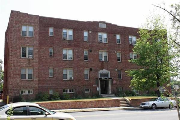 $1,625 / 1br - 900ft2 - in Washington DC, Ceiling Fan, 1/BD 1/BA (315 Franklin St NE, Washington, DC)63779126428163120