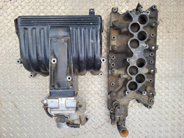 5.0 Mustang GT40 explorer intake w 70mm TB & EGR spacer 1