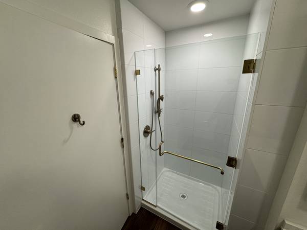 $3,060 / 2br - 911ft2 - Ask About Our Fall Time Deals! (Portland)63820739236611122