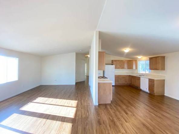 $1,050 / 1br - Cozy 1BR Apartment in 404 Bejay Ave (Santa Rosa)63890317360259123