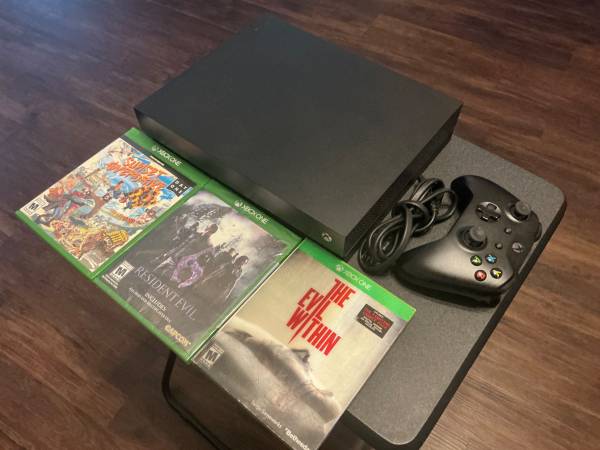Xbox One X 1TB 1