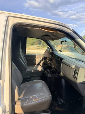 2006 Chevrolet Express 2500 Extended - Photo 4