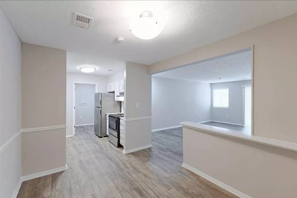 $1,199 / 2br - 1093ft2 - Four-legged friends welcome! Enjoy our pet-friendly 2 BD / 2 BA. (Stone Mountain)63963994202371120