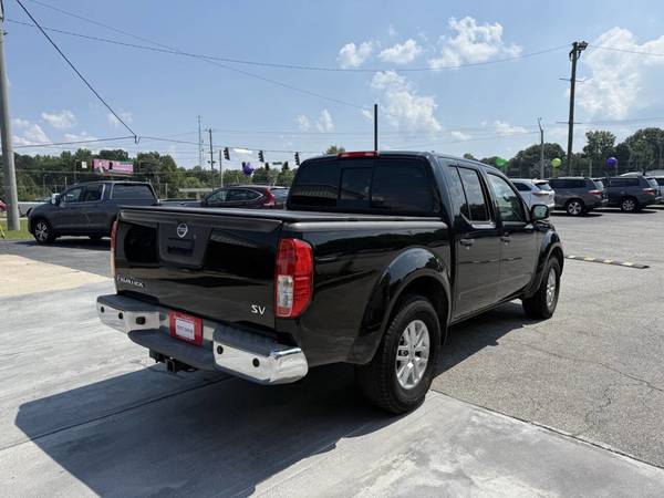 2015 *Nissan* *Frontier *2WD Cabina Doble SWB Automático Desert - $200 (3044 E PAECHTREE ST LITHIA SPRINGS 30122)63620757498113122