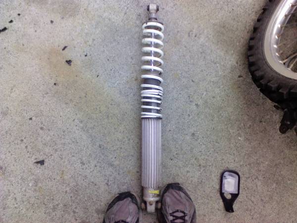 Yamaha YZ White Brothers rear mono shock 1
