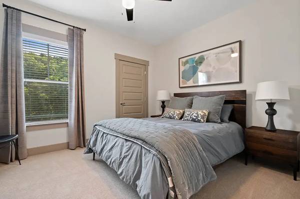 $1,653 / 2br - 1036ft2 - 🌄 Live in Luxury at Hawthorne at Mills Gap | Modern 1, 2 & 3 Bedroom (Asheville)64029211843331121