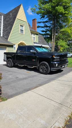 2018 Silverado 1500 LTZ Z71 Midnight Edition - $21,90063442738205571124