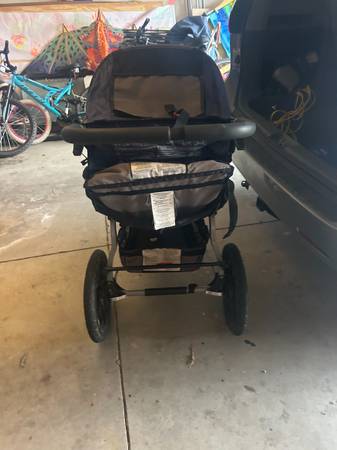 BOB Stroller 1